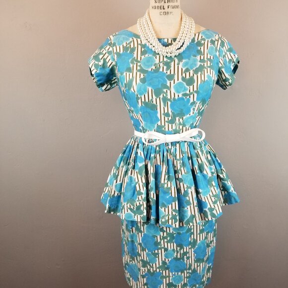 Vintage 1950's Blue Green Roses Striped Background Wiggle Dress with Peplum - Picture 4 of 12